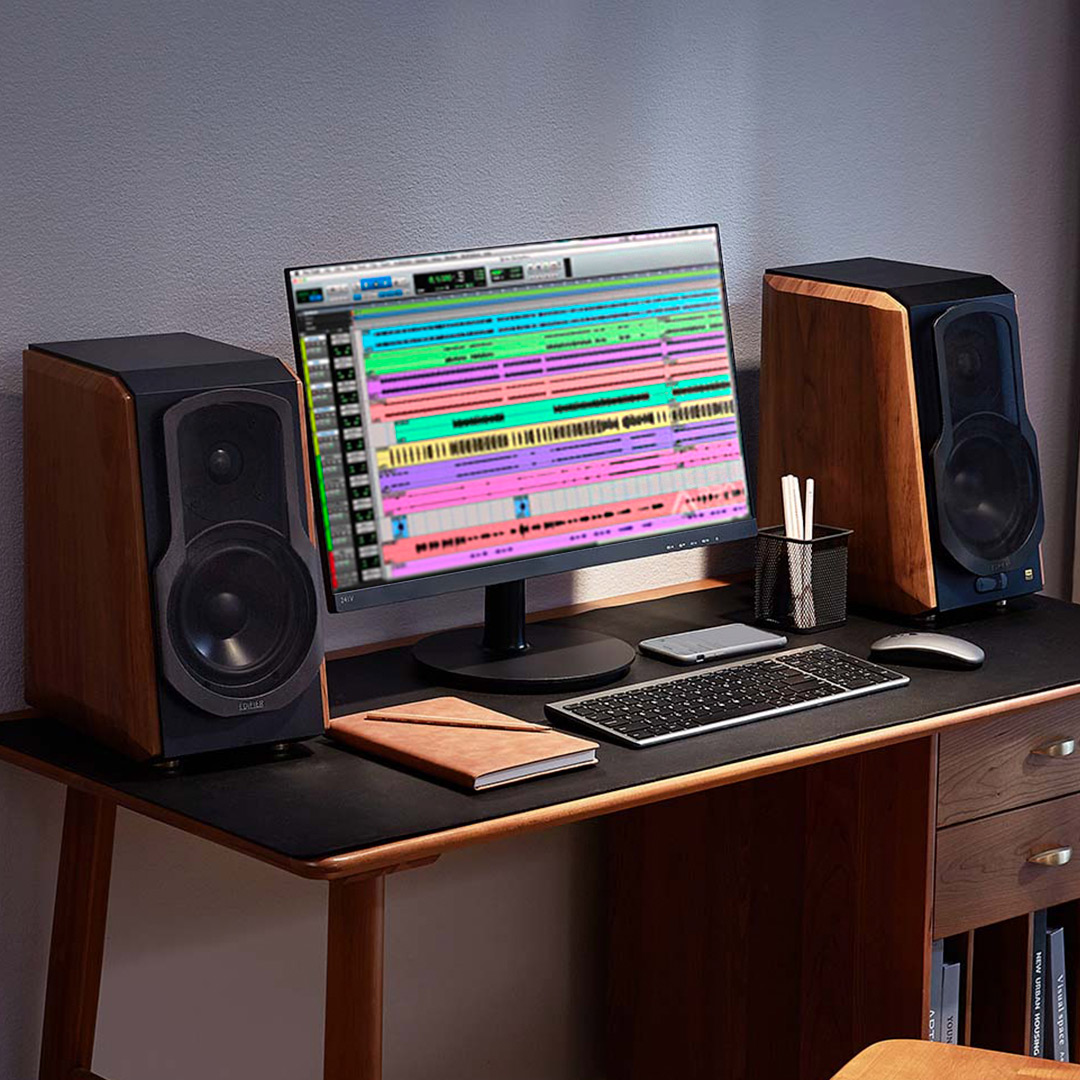 Monitor de áudio em home estúdio